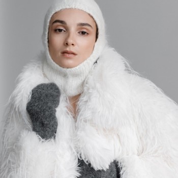 Варежки из пряжи Fashion Love Me 2.0 оттенок Stone, расход — 1 моток