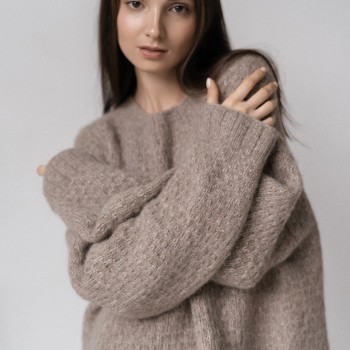 Джемпер из пряжи Fashion Love Me 2.0 оттенок Village