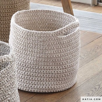 корзина связанная из пряжи Katia Big Ribbon