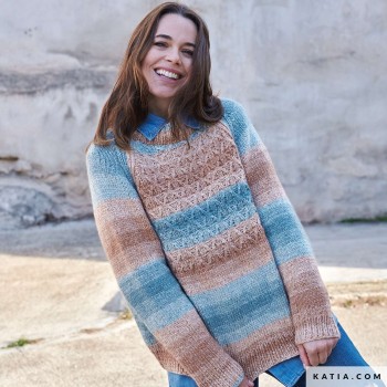 Вязаный из Cashmina Cotton, уникальной смеси шерсти, хлопка и кашемира, этот предмет одежды предлагает элегантный полосатый узор в ярких цветах
