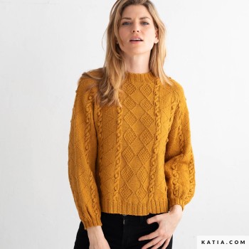 Пряжа Katia Cotton-Yak идеально подходит для создания кос и шишечек