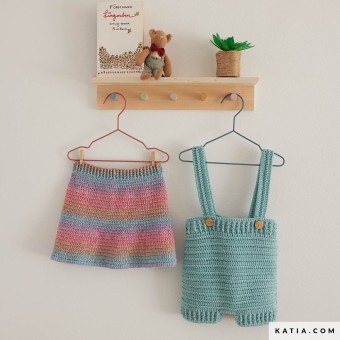 Используйте пряжу Baby Merino Aquarelle от Concept by Katia для мягкой и красочной отделки. Идеально подходит для вашего малыша или в качестве особого подарка