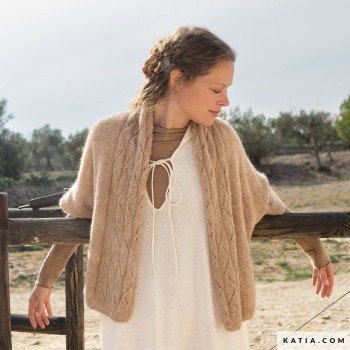 Ажурный узор зигзаг связанный пряжей Silk Alpaca Natural Colors от Katia
