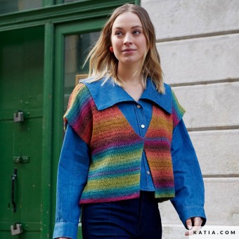 Прямой жилет, связанный крючком, с мягким многоцветным переходом, выполненный из Concept Silky Lace Rainbow