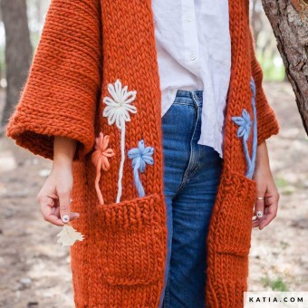Быстро ли вяжется Katia Love Wool? — Да, быстрее, чем вы думаете)) благодаря объёмной толстой нити.