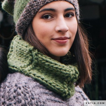 Можно ли из Katia Love Wool вязать подушки? — Да, идеально для вязания интерьерных аксессуаров.