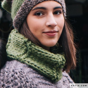 Можно ли из Katia Love Wool вязать подушки? — Да, идеально для вязания интерьерных аксессуаров.