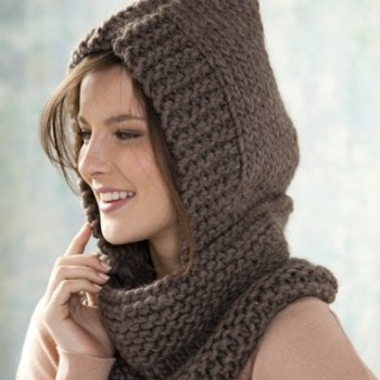 Какой расход пряжи Katia Love Wool на шапку? — Один моток обычно достаточно.