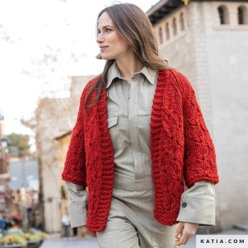 Можно ли связать игрушку из Katia Love Wool? — Теоретически да, но лучше использовать для одежды и декора.