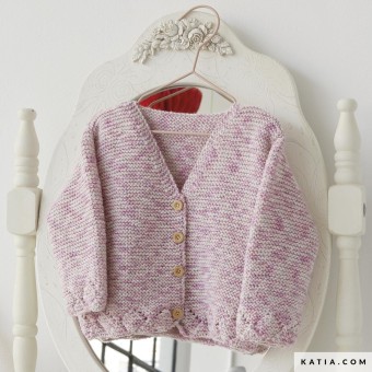Какой толщины пряжа Merino Baby Plus? Средняя (lightweight), подходит для спиц 3–3,5 мм.