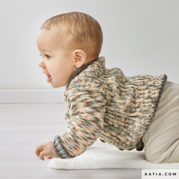 Какие цвета бывают у Merino Baby Plus? Каждый моток сочетает несколько оттенков в виде мягких полос.