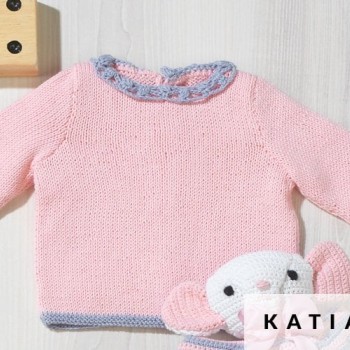 Не растягивается ли полотно из Katia Panama? Нет, пряжа держит форму и не вытягивается при носке.
