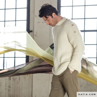 свжите мужской свитер из мериносовой пряжи Katia Supreme Merino