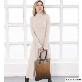 пряжа Katia Tote Wool с идеальным повтором цветов, разработанным для создания эффекта симметричного градиента