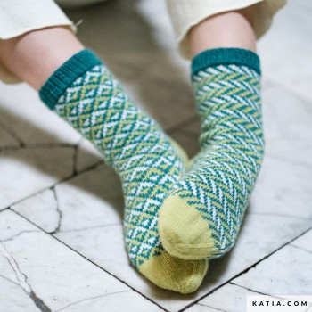  Какова длина нити в мотке Katia United Socks? — 100 метров.