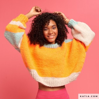Получите удовольствие от вязания и ношения свитера Living Sweater, разработанного с использованием Chunky от Wow! by Katia