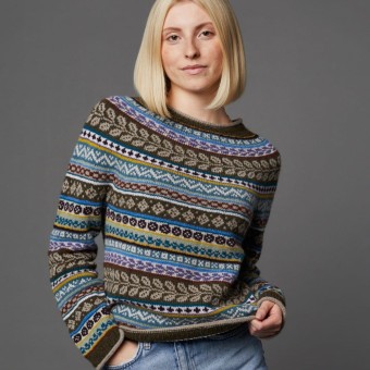 Женский свитер Gudrun из пряжи LAMANA COMO