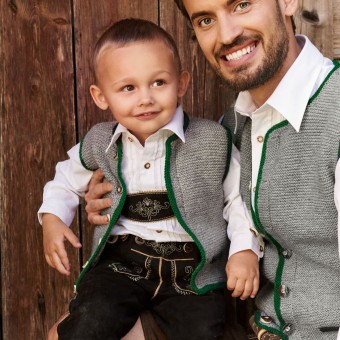 Натуральная шерсть согреет, а полиамид не даст вещам растянуться