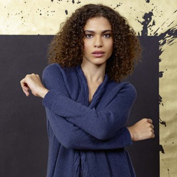 Темно синий женский кардиган Punto 26 связанный и пряжи LANGYARNS NORMA