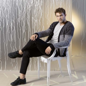 Мужской вязаный кардиган FAM 243 URBAN 243-15 LANGYARNS NORMA оттенки 959.0004 и 959.0023