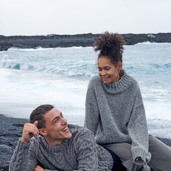 Lang Yarns Donegal Tweed+ с натуральными вкраплениями, видна объемность и фактура