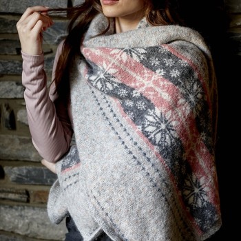 Как связать накидку за выходные? Alpaca Classic – идеальный выбор для быстрых проектов