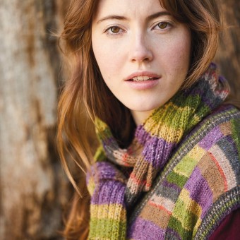 Профессиональный выбор: пряжа Rowan Felted Tweed (50% меринос, 25% альпака, 25% вискоза) отличается идеальной скруткой и превосходной износостойкостью
