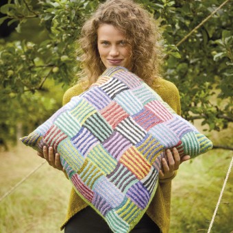 Пряжа Rowan Felted Tweed, для мягких шалей с превосходной драпировкой и твидовым эффектом