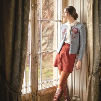 Роскошная Rowan Felted Tweed DK в ярком шафрановом, для стильных свитеров с лёгкой драпировкой.