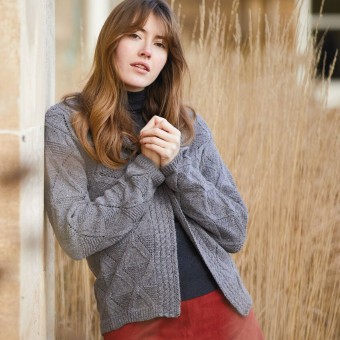 Пряжа Rowan Felted Tweed, смесь шерсти и вискозы для стильных кардиганов с утончённым твидовым стилем