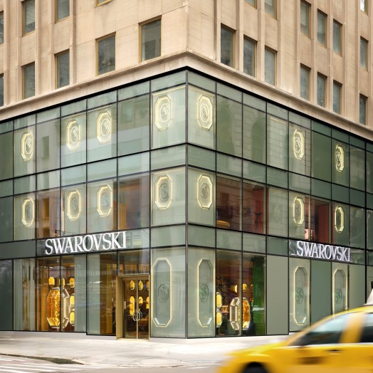 Бутики Swarovski можно встретить во всём мире, на любом континенте