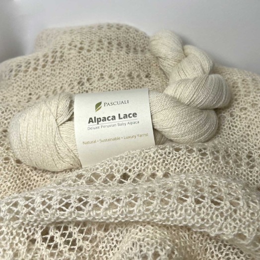 Моток Alpaca Lace нежно-пастельного оттенка