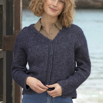 Rebecca № 94 Модель 8 Женский кардиган связанный из пряжи Austermann Briana Цвета цвет 06