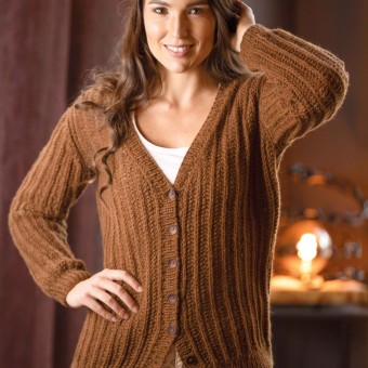 Модель 21057 Женский кардиган связаный из пряжи Austermann Camel & Wool с верблюжьим пухом