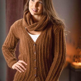 Модель 21059 шарф связаный вручную из верблюжьей пряжи Austermann Camel & Wool