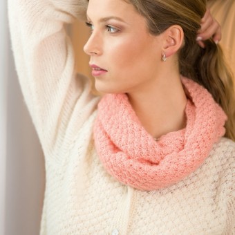 Modell 22074 Austermann Cashmere Cloud шарф хомут связанный из натуральной смесовой пряжи Кашемировое облако цвет 03