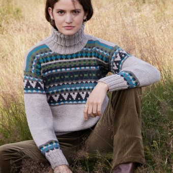 Rebecca № 95 Модель 4 Женский джемпер связаный из пряжи Austermann Merino 105 Цвета 337, 338, 334, 333, 339 и 356