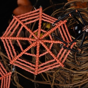 пошаговый мастер-класс Хэллоуинские серьги-паутина handmade для вечернего образа