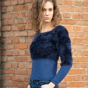 Эффектный женский вязаный свитер из пряжи Mondial Chic и Oro