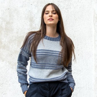 Вязаный свитер с узором полоски из пряжи Mondial Superwool и Oro