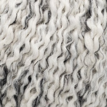 Цвет пряжи Aura Yarns Crazy Alpaca Carnival оттенок 12.007 White Noise, крупно