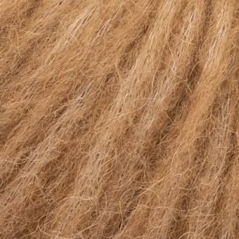 Цвет пряжи Aura Yarns Fashion Love Me 2.0 оттенок 09.016 Almond, крупно