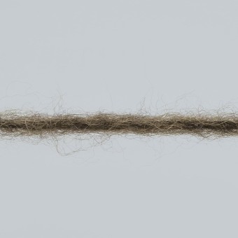 Нить пряжи Aura Yarns Fashion Love Me 2.0 оттенок 09.018 дарк олив, крупно