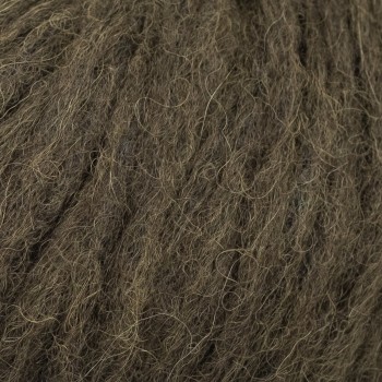 Цвет пряжи Aura Yarns Fashion Love Me 2.0 оттенок 09.018 Dark Olive, крупно