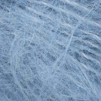 Цвет пряжи Aura Yarns Fashion Touch Me оттенок 07.015 Mystic, крупно