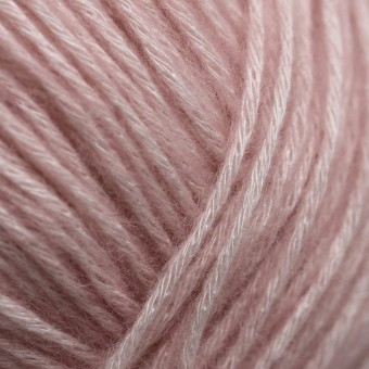 Цвет пряжи Aura Yarns Fashion Every Day оттенок 1413 Rose Quartz, крупно