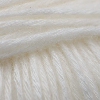 Цвет пряжи Aura Yarns Fashion Every Day оттенок 1411 Cream, крупно