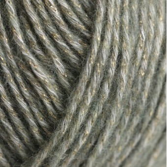 Цвет пряжи Aura Yarns Fashion Shiny Day оттенок 1415 Eucalyptus, крупно