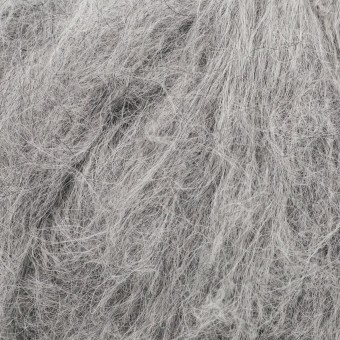Цвет пряжи Aura Yarns Fashion Touch Me оттенок 07.002 Silver Grey, крупно
