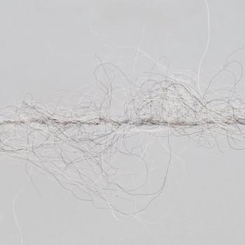 Нить пряжи Aura Yarns Fashion Touch Me оттенок 07.002 Silver Grey, крупно